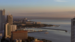 警告:马尼拉湾停泊的船只受到武装袭击